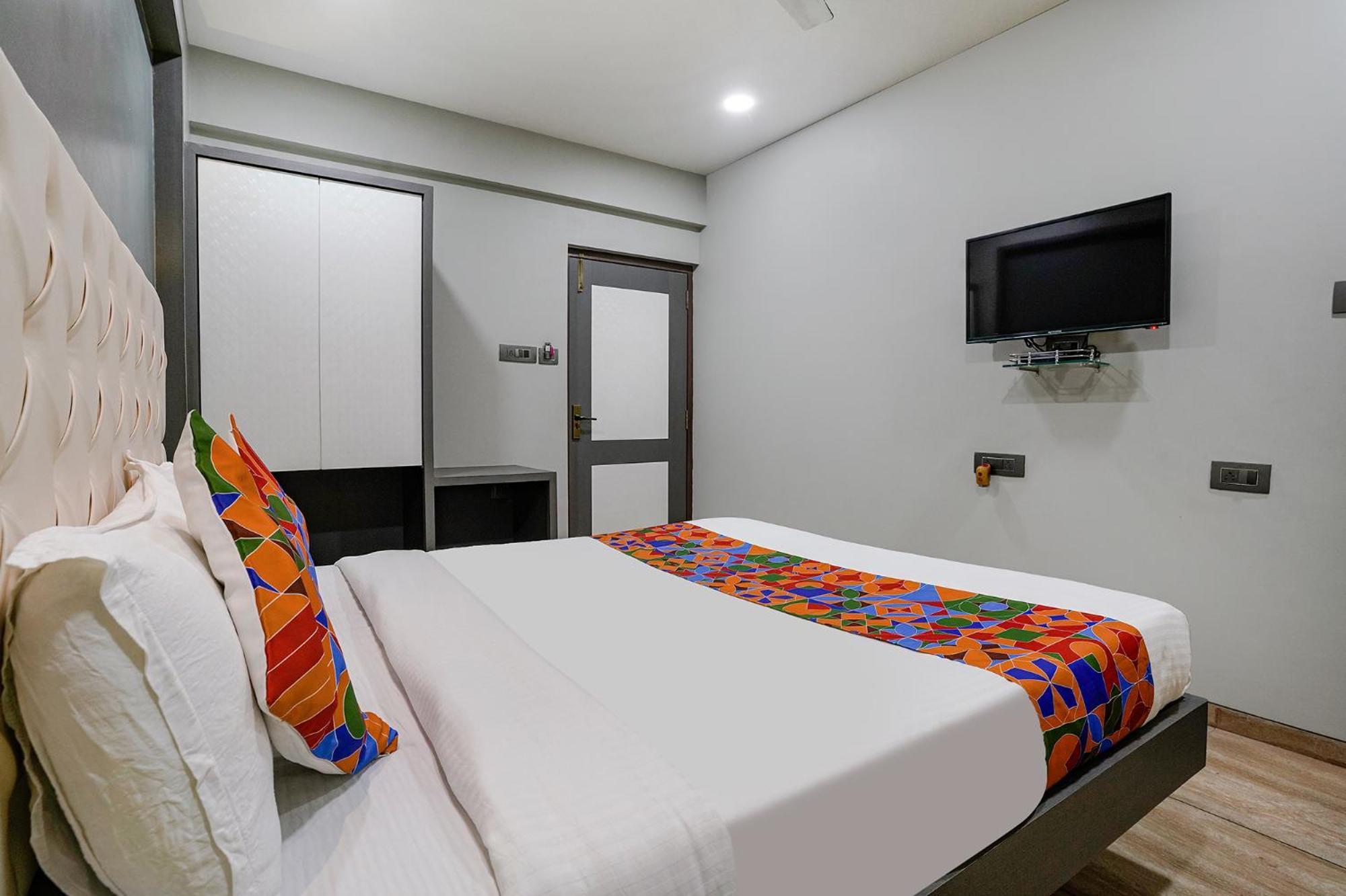 Fabhotel Grand Inn II Nová Bombaj Exteriér fotografie