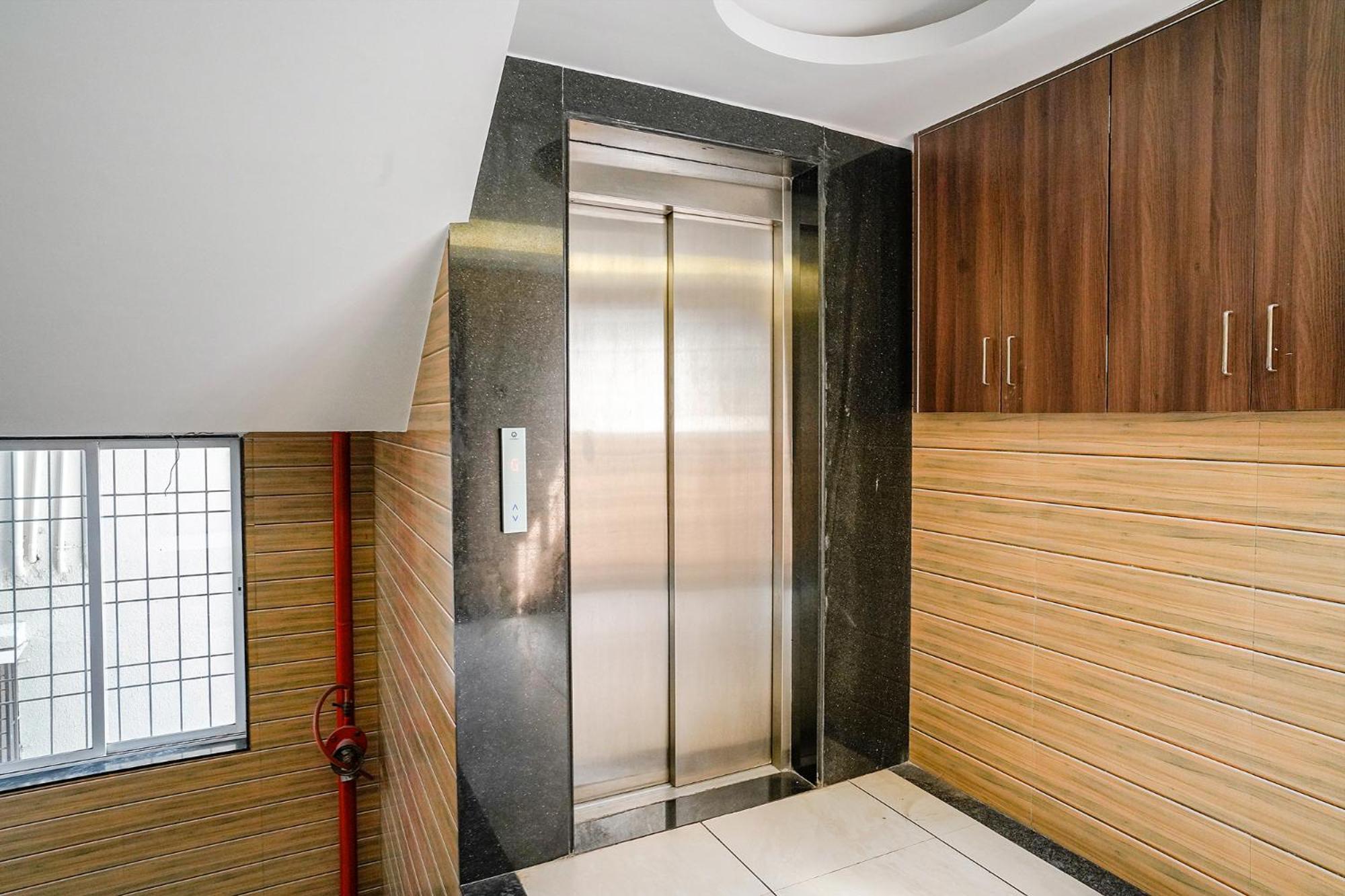 Fabhotel Grand Inn II Nová Bombaj Exteriér fotografie